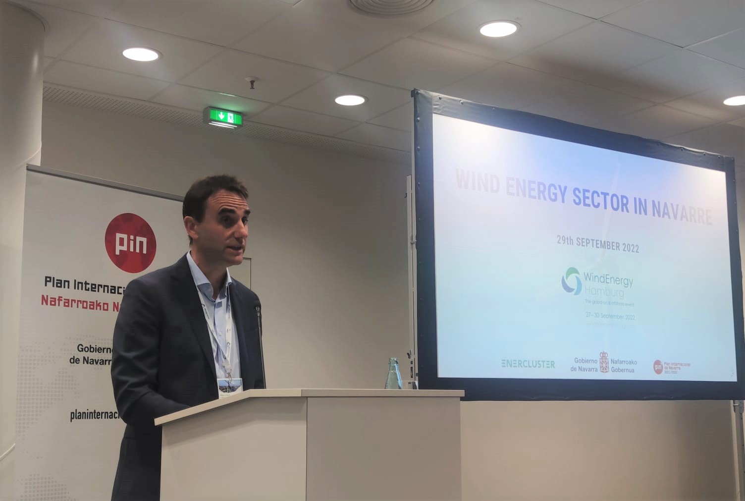 ENERCLUSTER participa en la recepción organizada por Gobierno de Navarra en WindEnergy Hamburgo