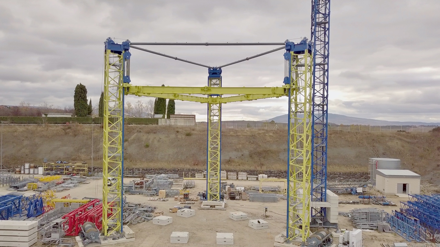 Nabrawind: Navassy construye el primer sistema de autoizado para la torre Nabralift 2.0, que puede instalar torres de hasta 200 metros